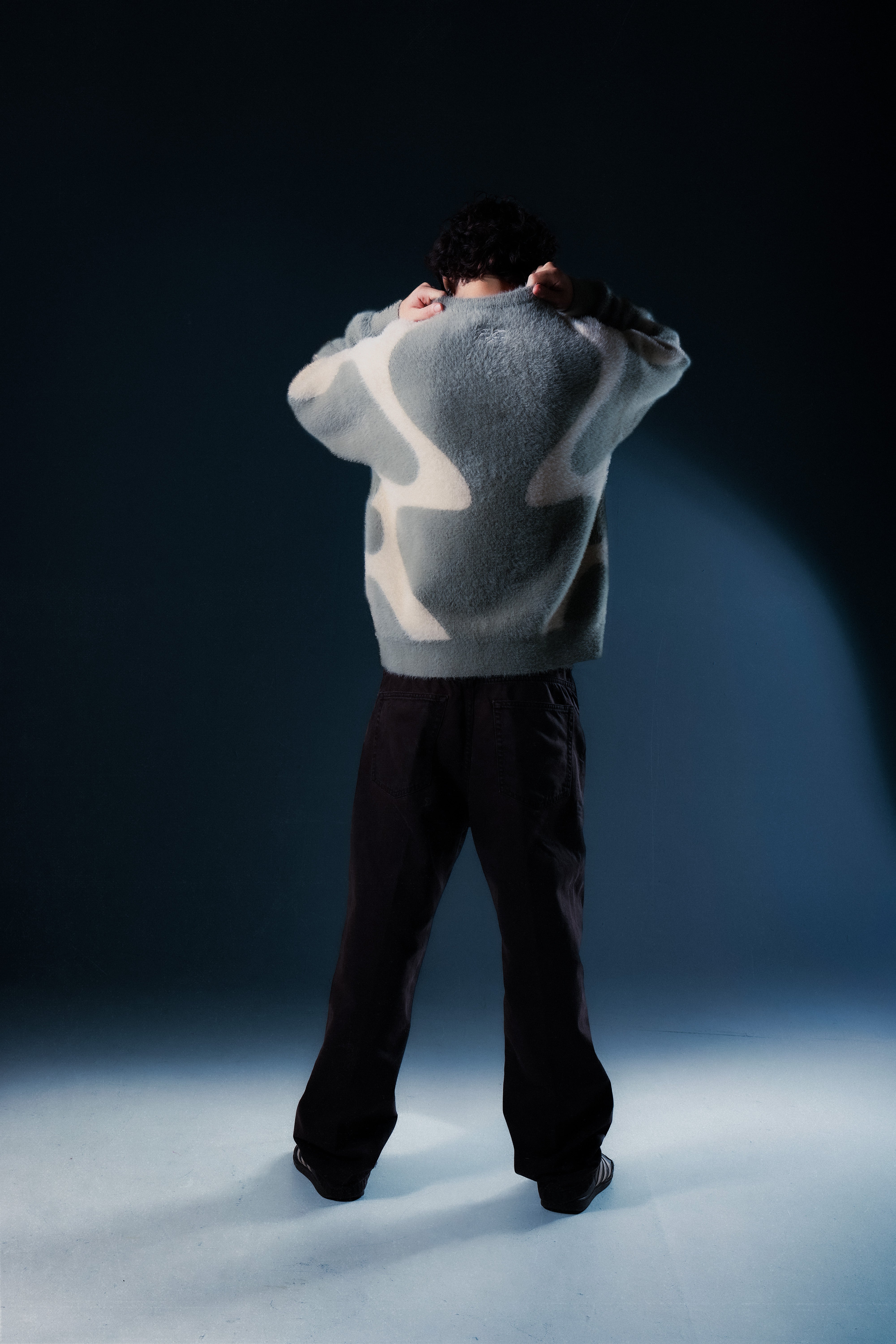 CHAOS FLUFF KNIT GREY